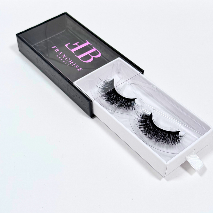 Fluffy volume wispy eyelashes