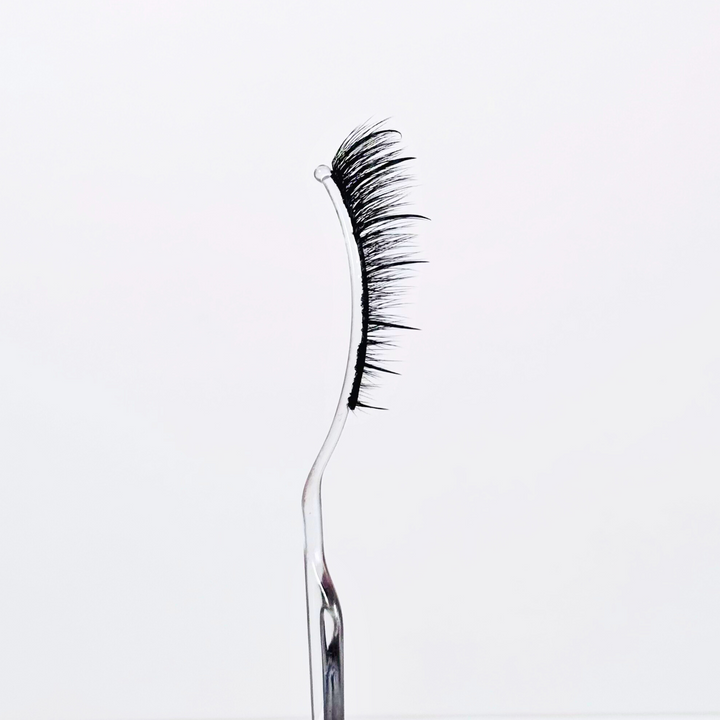 lash extension wispy lashes