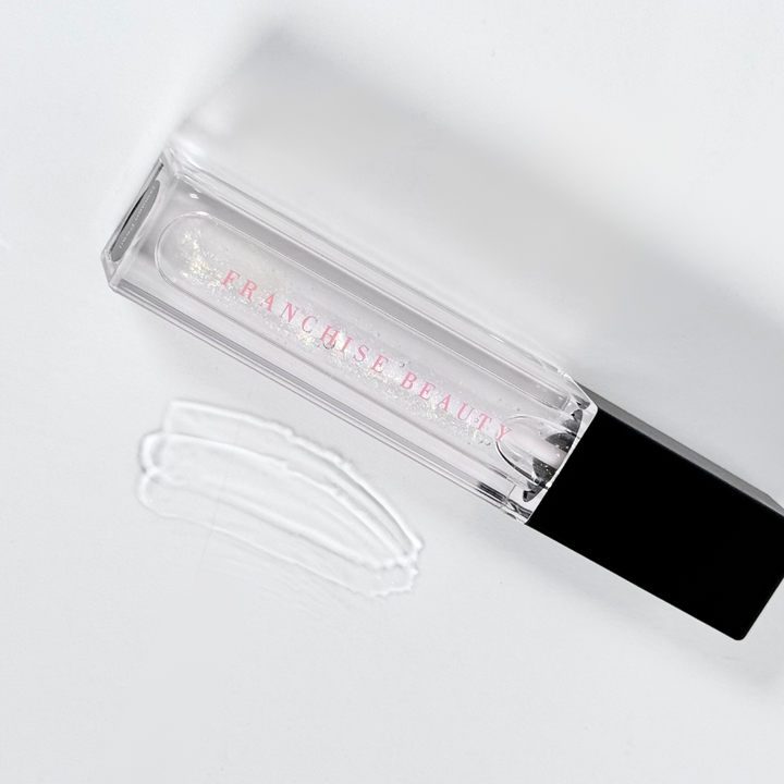 Golden Glow clear lip gloss with gold shimmer – vegan, cruelty-free, non-sticky formula