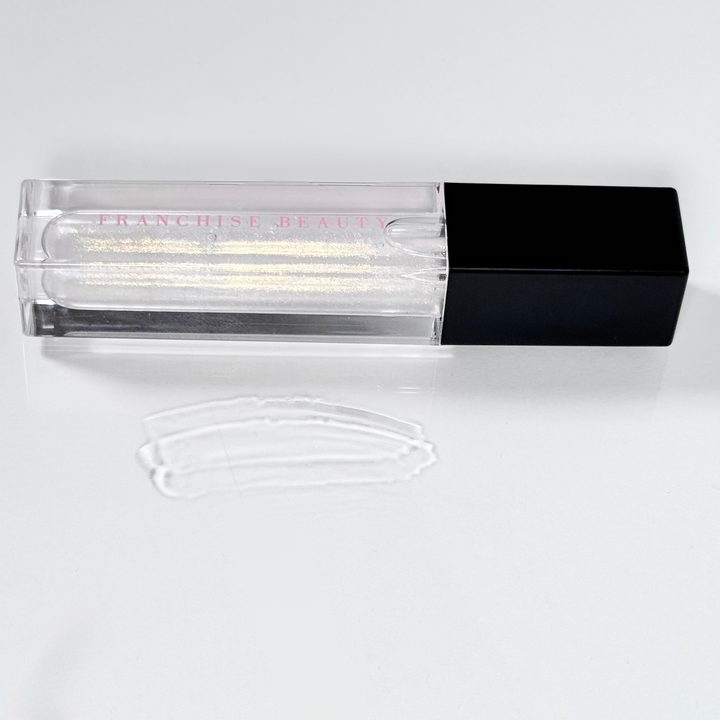 Golden Glow clear lip gloss with gold shimmer – vegan, cruelty-free, non-sticky formula