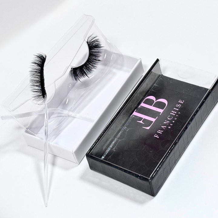 Fluffy extra volume wispy eyelashes 